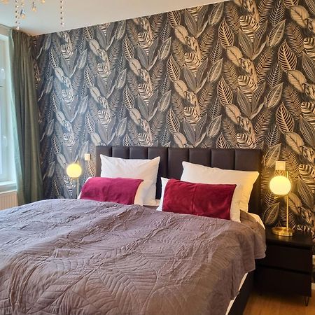 Maremar - Style-Loft Am Ferberturm - 2 Schlafzimmer - Luxus Boxspringbett - Arbeitsplaetze - Highspeed Wlan Gera Exterior foto